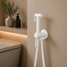 Douchette WC hygiénique avec flexible et support mural – Bellacqua Nettuno — vue 8